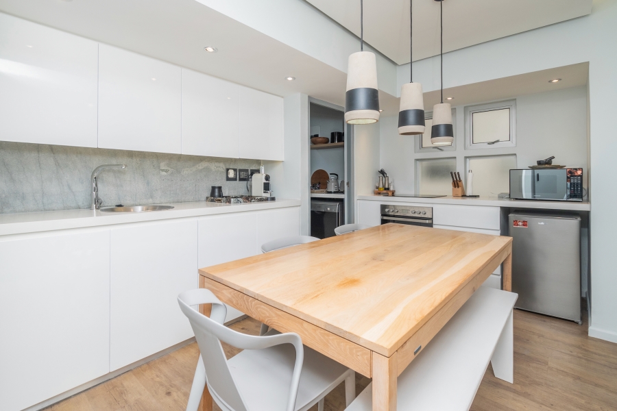 To Let 2 Bedroom Property for Rent in Sea Point Western Cape